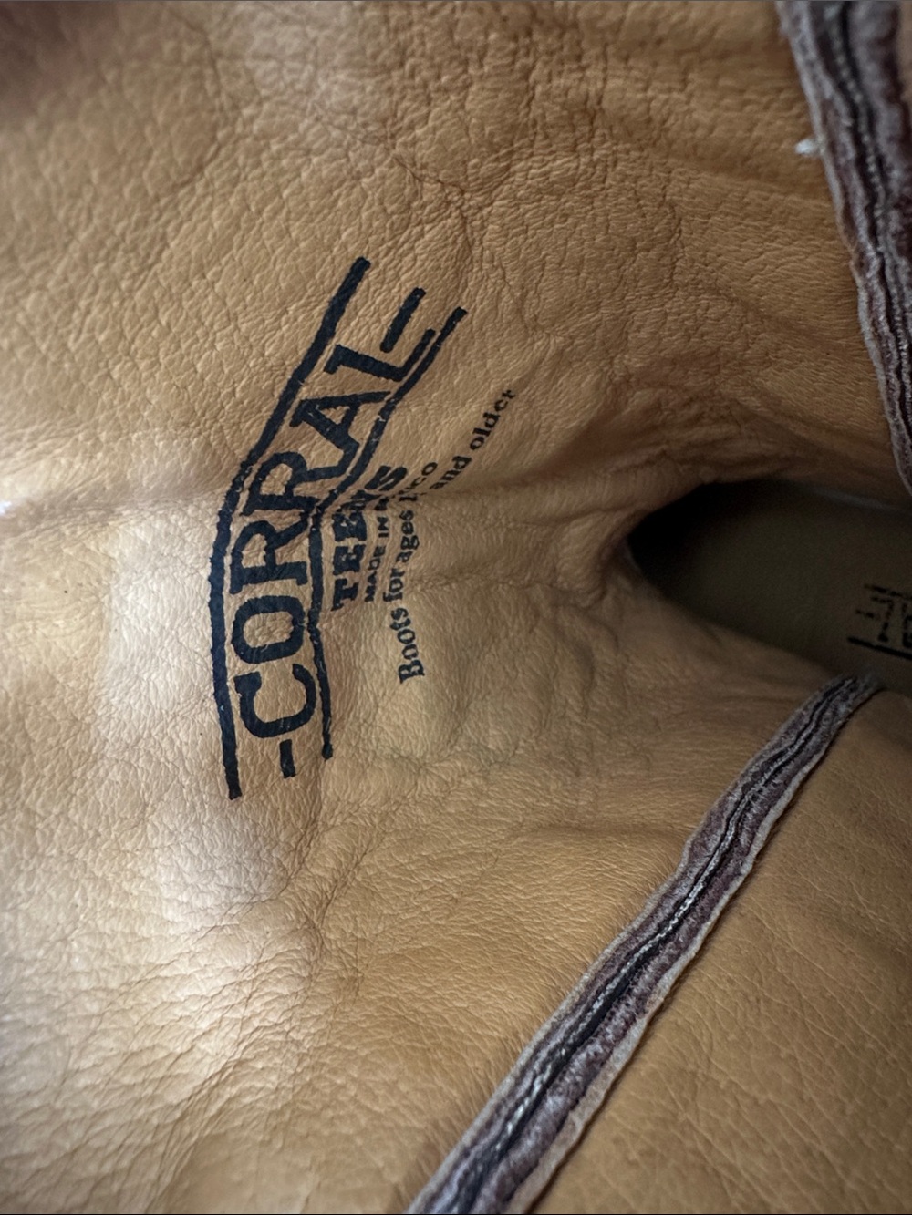 Corral Brown Western Embroidered Heeled Boots - Picture 6 of 10